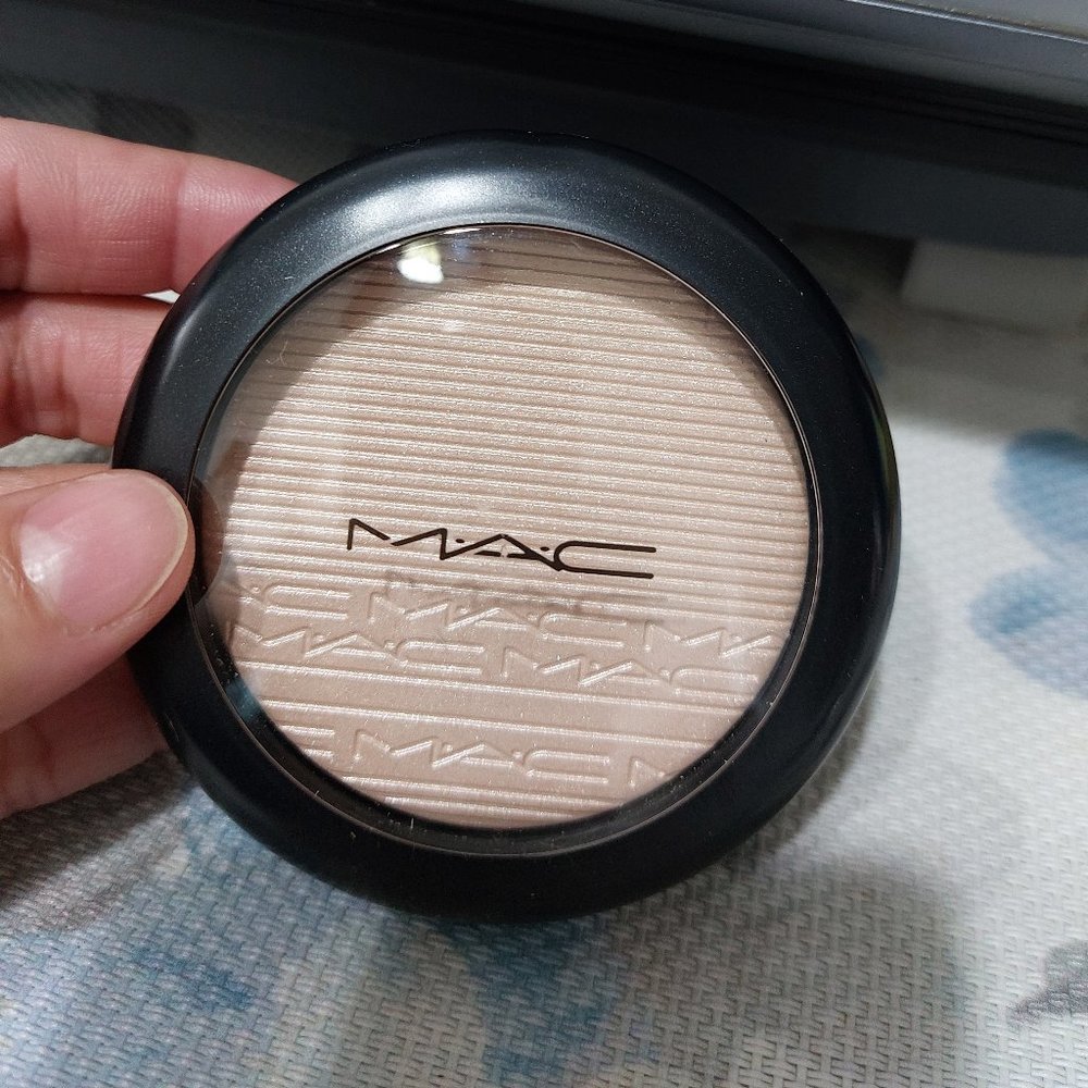 MAC Extra Dimension Skinfinish - Double Gleam Highlighter Women 0.31 oz - Picture 4 of 4